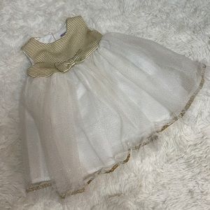 Macys Dress for baby girl 9-12 months